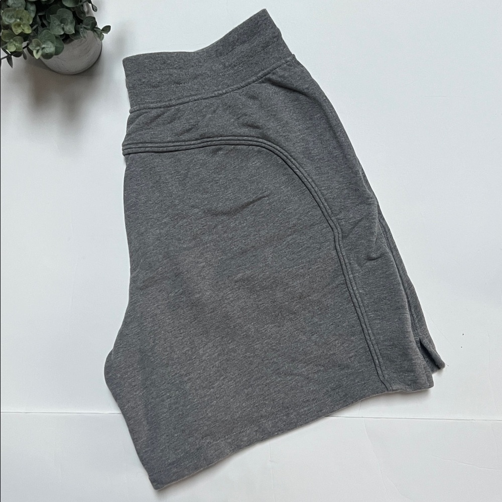 lululemon athletica Gray Women's Shorts